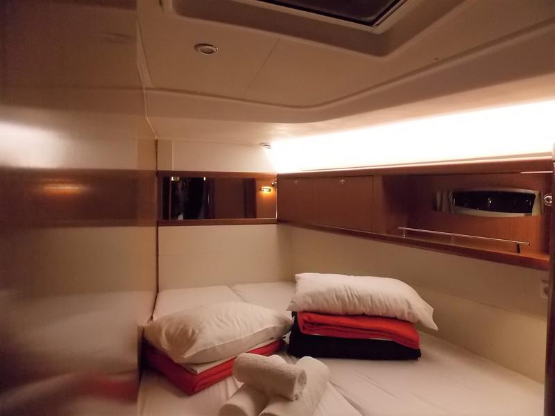 Book yachts online - sailboat - Oceanis 54 - Fos - rent