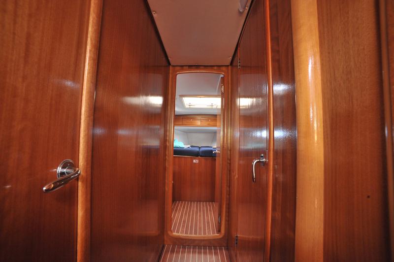 Book yachts online - sailboat - Bavaria 50 Cruiser - Tina - rent