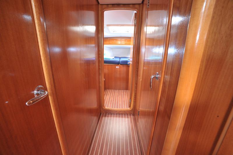 Book yachts online - sailboat - Bavaria 50 Cruiser - Tina - rent