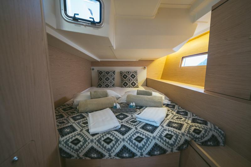 Book yachts online - sailboat - Oceanis 51.1 LUX (GEN,AC,WATERMAKER) - Princess Oceana - rent