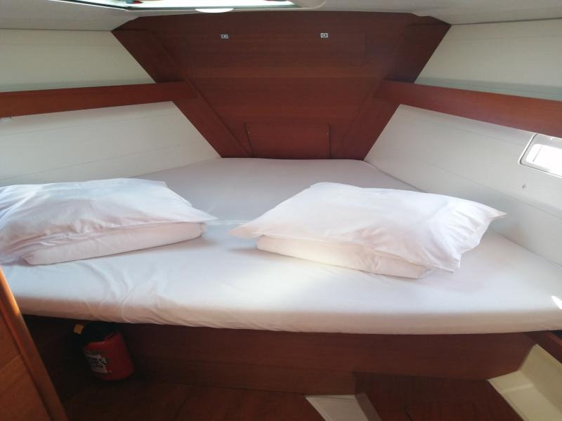 Book yachts online - sailboat - Dufour 412 Grandlarge - Bety - rent
