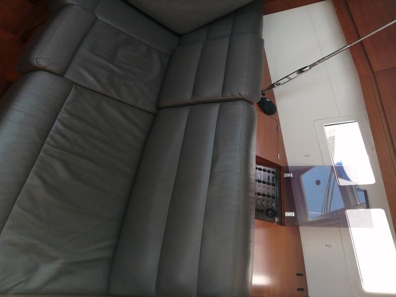 Book yachts online - sailboat - Dufour 412 Grandlarge - Bety - rent