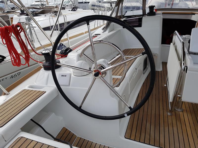 Book yachts online - sailboat - Sun Odyssey 409 - Tina - rent