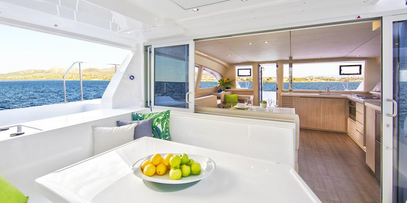 Book yachts online - catamaran - Moorings 4000/3 - Moorings 4000/3 (2016) - rent