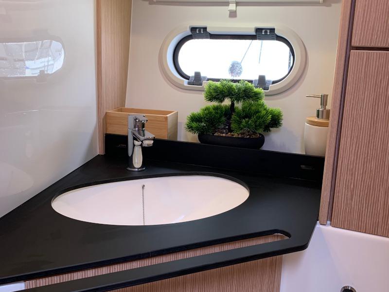 Book yachts online - motorboat - Bavaria S29 OPEN - Simba - rent