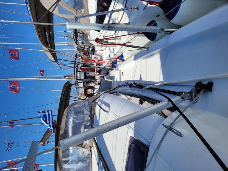 Book yachts online - sailboat - Sun Odyssey 490 (10) - ADEMARE - rent
