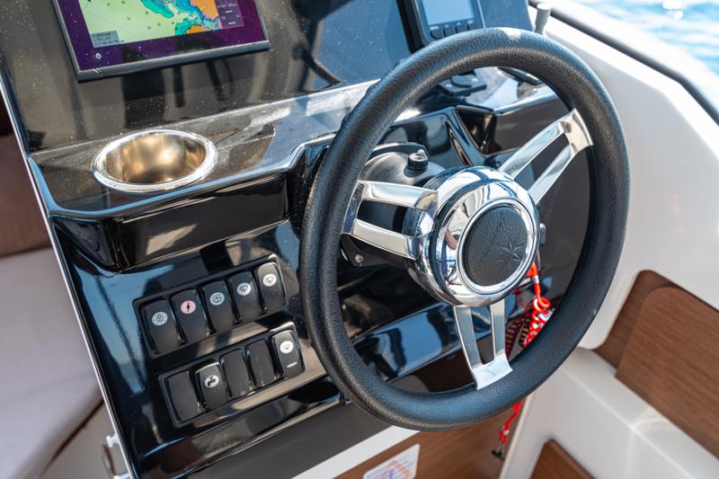 Book yachts online - motorboat - Merry Fisher 795 - Klapa - rent