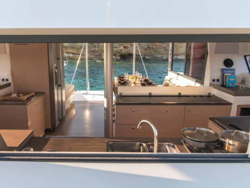 Book yachts online - catamaran - Bali 4.3 - Alina - rent