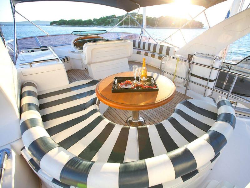 Book yachts online - motorboat - Yaretti 2210 - Happy 3 - rent