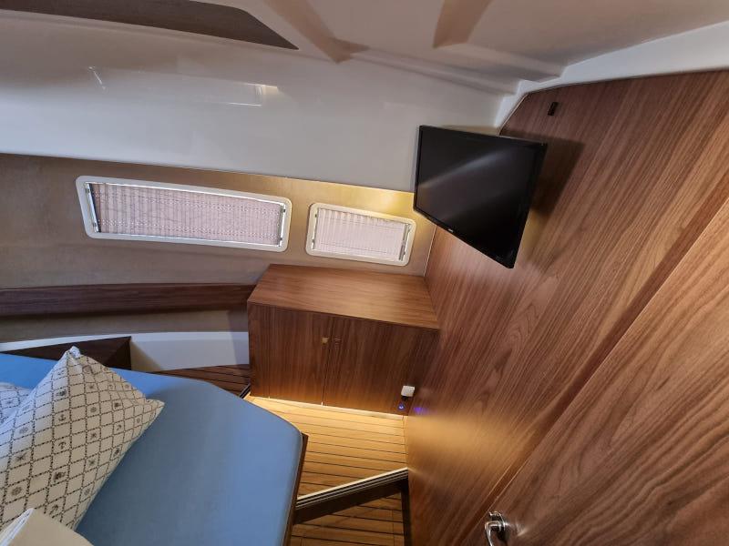 Book yachts online - motorboat - Balt 918 Titanium - Wanderer - rent