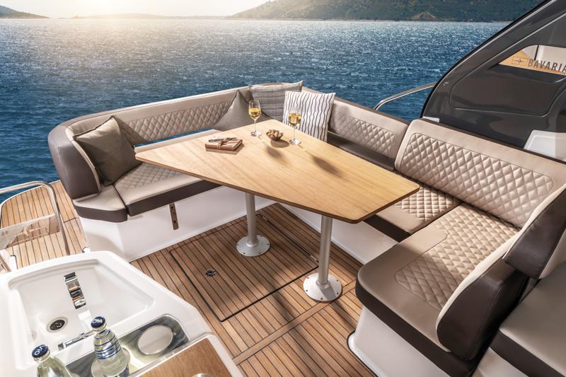 Book yachts online - motorboat - Bavaria S33 HT - Palermo - rent