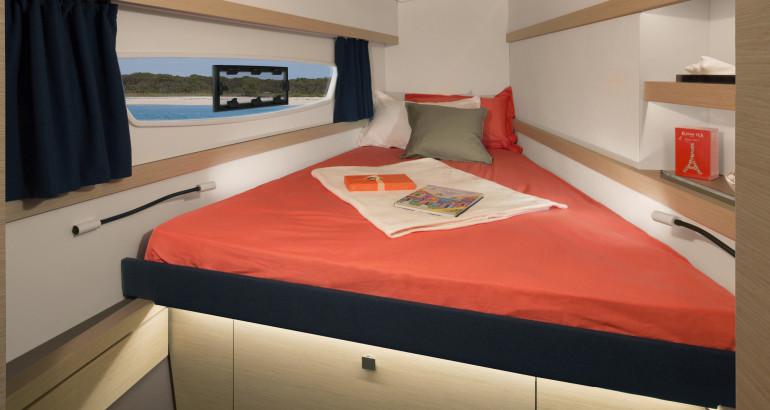 Book yachts online - catamaran - Lucia 40 - Infinite Blue - rent