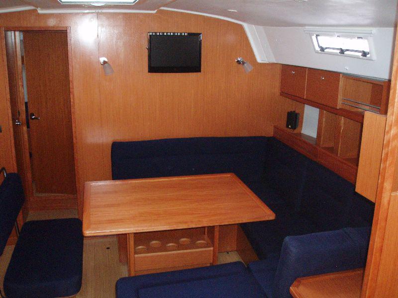 Book yachts online - sailboat - Bavaria Cruiser 45 - S/Y Reggina - rent