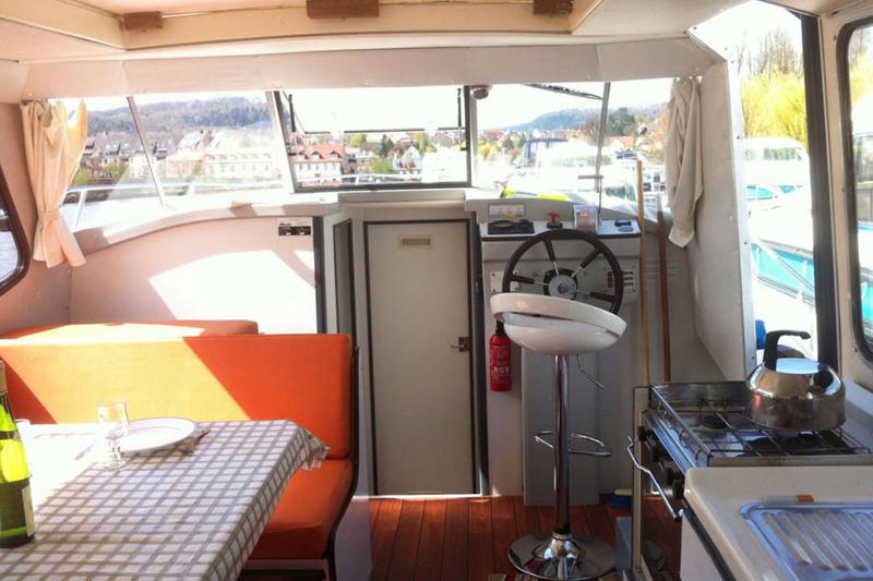 Book yachts online - motorboat - Riviera 920 - CHINON - rent
