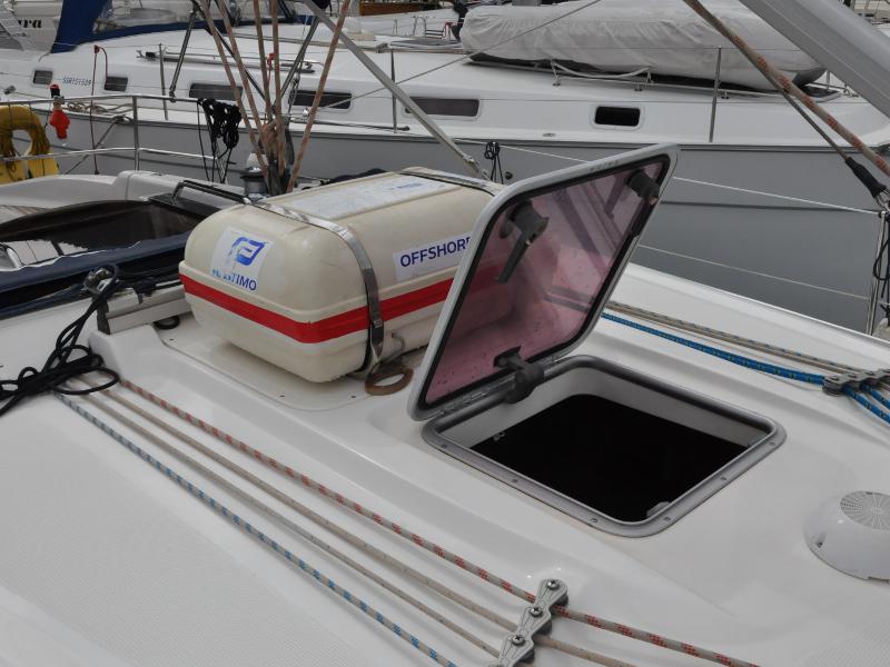 Book yachts online - sailboat - Bavaria 37 Cruiser - Alara 1 - rent