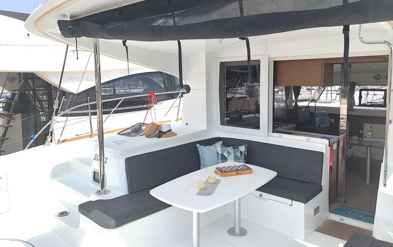 Book yachts online - catamaran - Lagoon 40 - CY-2 (Generator, A/C, Watermaker, Premium Amenities) - rent