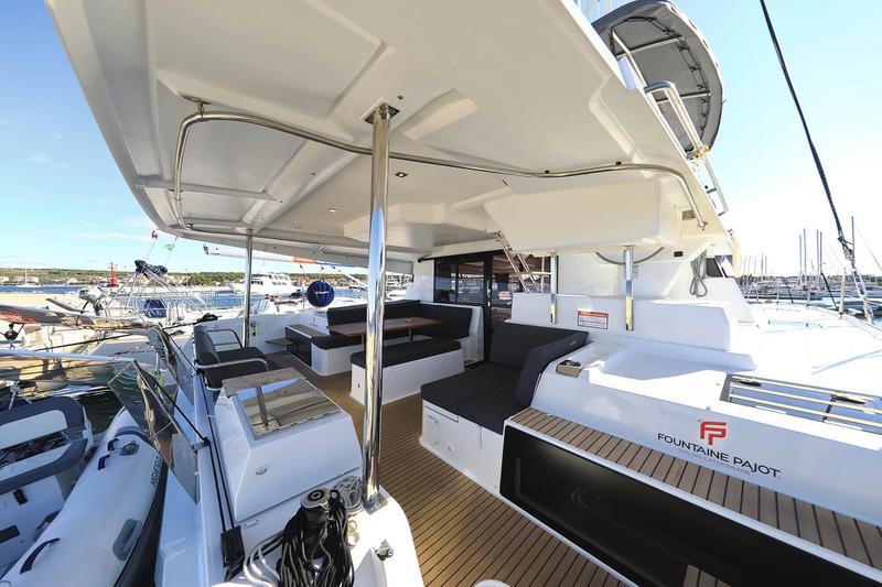 Book yachts online - catamaran - Elba 45 - Dreamcatcher - rent