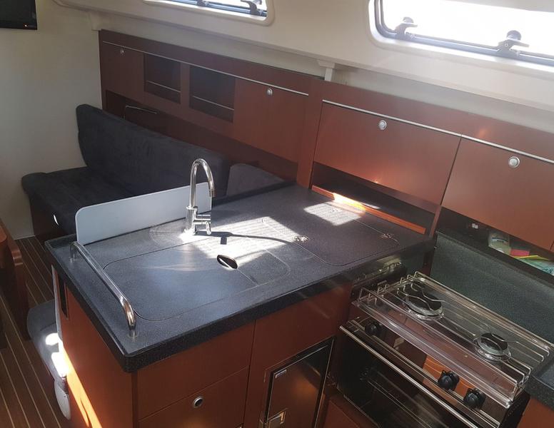 Book yachts online - sailboat - Hanse 345 - Blue Horizon - rent