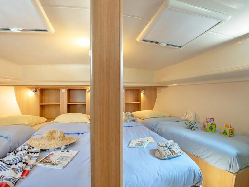 Book yachts online - motorboat - Octo Fly 12 - Orchestra - rent