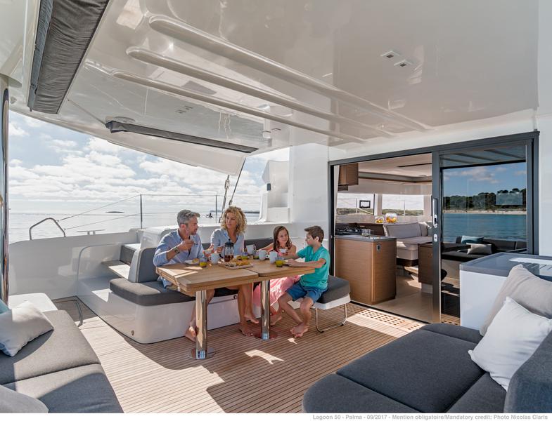 Book yachts online - catamaran - Lagoon 50 owner version - Sapphire - rent