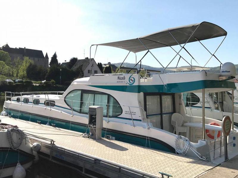 Book yachts online - motorboat - Octo Fly C - RHEINSBERG - rent