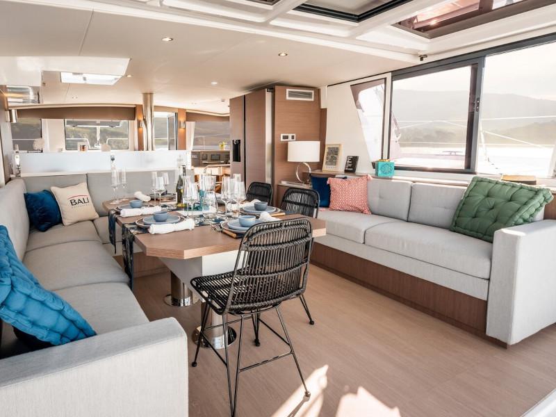 Book yachts online - catamaran - Bali 4.6 - Ediba Scorpio - rent