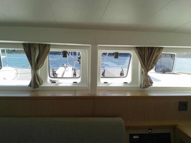 Book yachts online - catamaran - Lagoon 400 S2 - Sveti Vlaho - rent