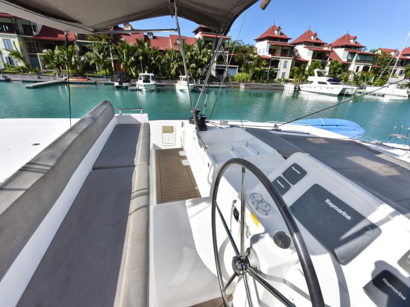 Book yachts online - catamaran - Lagoon 450 - Muzikal - rent