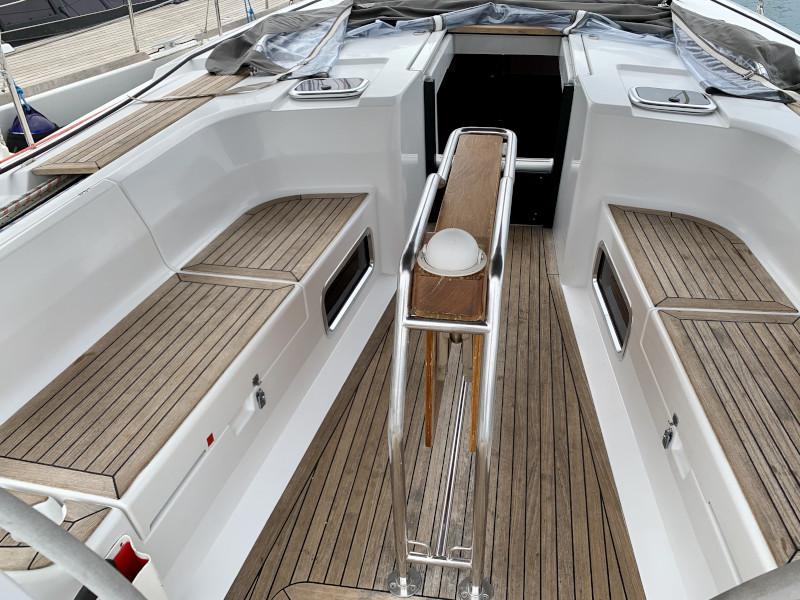 Book yachts online - sailboat - Hanse 445 - KAZHDY - rent