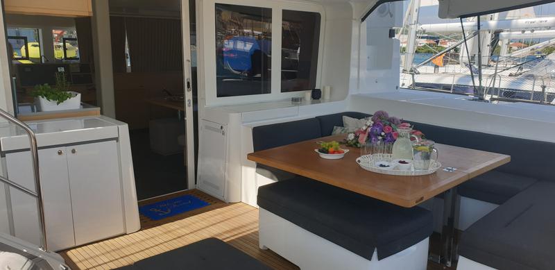 Book yachts online - catamaran - Lagoon 52 FLY - GREAT SALSA  - rent