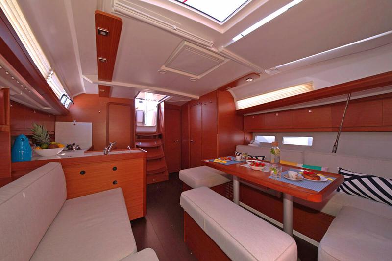 Book yachts online - sailboat - Dufour 412 Grand large - Matul - rent
