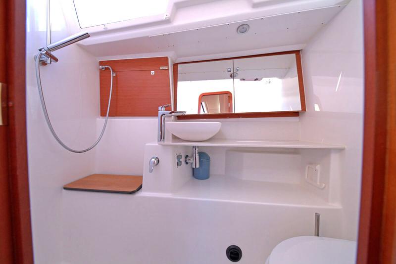 Book yachts online - sailboat - Dufour 412 Grand large - Matul - rent