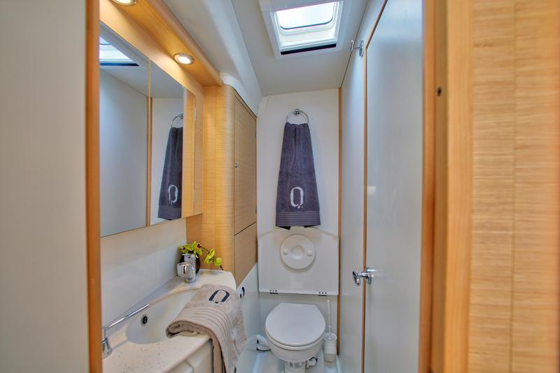 Book yachts online - catamaran - Lagoon 440 - UNIQUE - rent