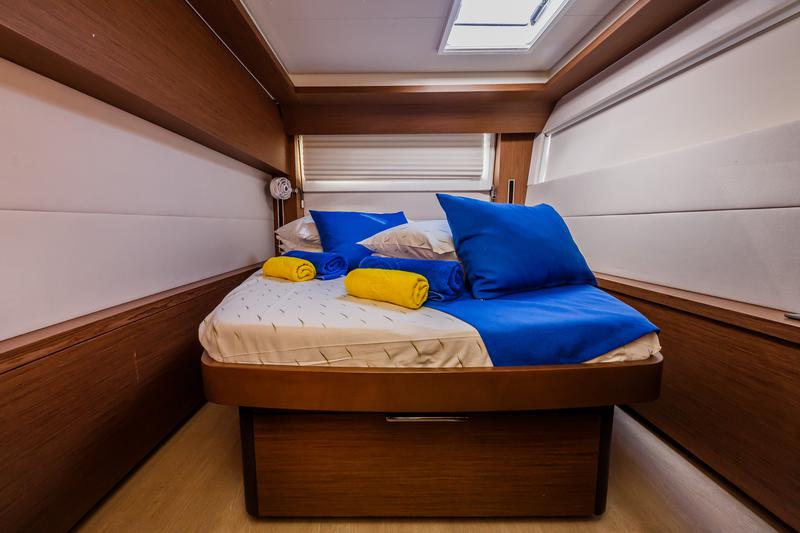 Book yachts online - catamaran - Lagoon 50 Fly - SUMMER STAR  - rent