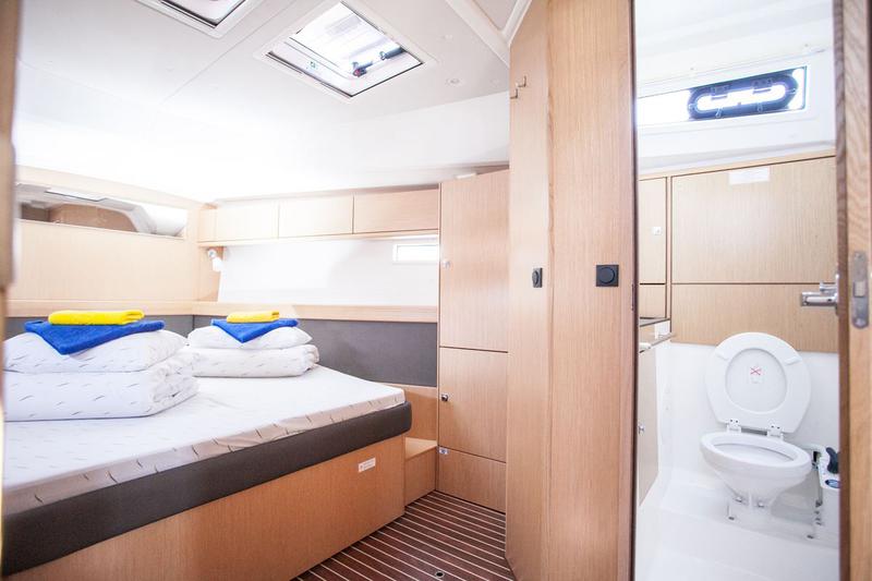 Book yachts online - sailboat - Bavaria Cruiser 46 OW. - 'njoy - rent