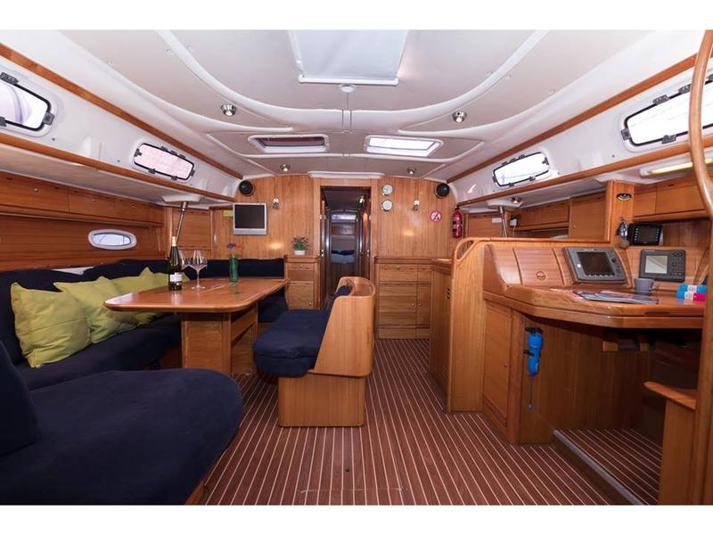 Book yachts online - sailboat - Bavaria 50 Cruiser - CARAIBIX - rent