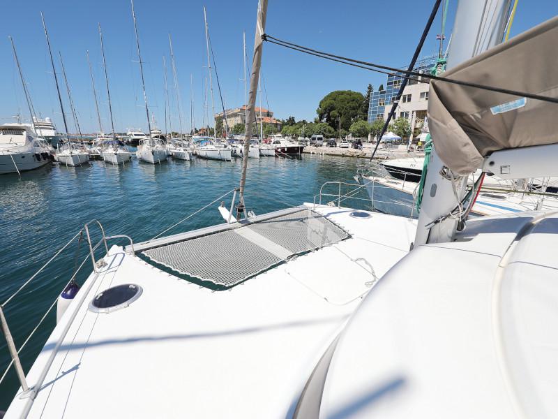 Book yachts online - catamaran - Lipari 41 - LUBI - rent
