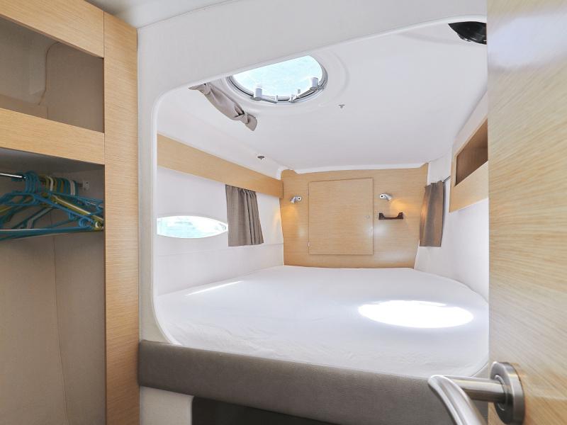 Book yachts online - catamaran - Lipari 41 - LUBI - rent