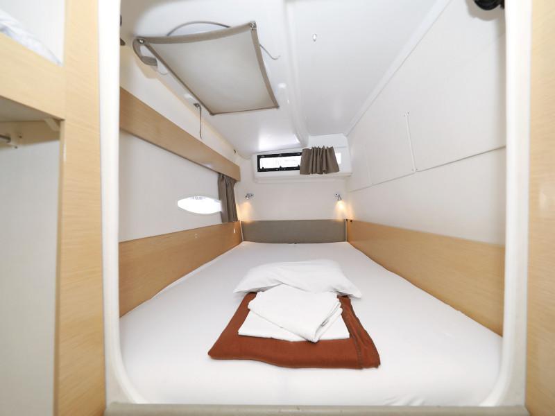 Book yachts online - catamaran - Lipari 41 - LUBI - rent