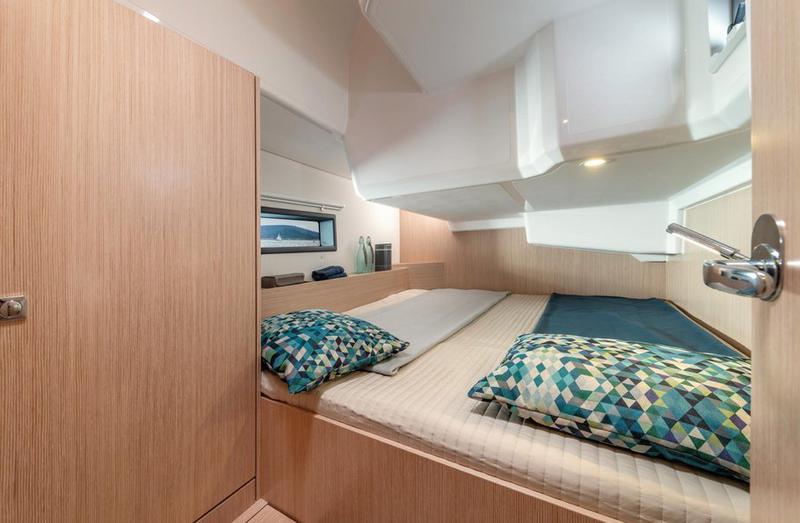 Book yachts online - sailboat - Bavaria C42 - NN - rent