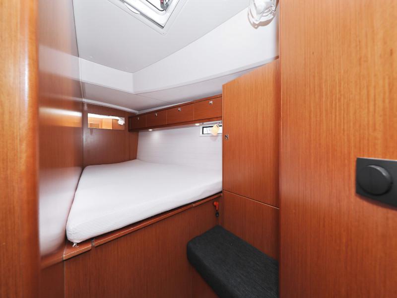 Book yachts online - sailboat - Bavaria Cruiser 46 - TICIJA - rent