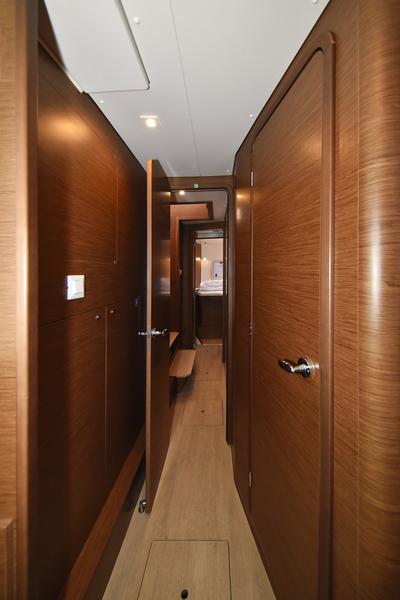 Book yachts online - catamaran - Lagoon 42 - Fleur de Sel - rent