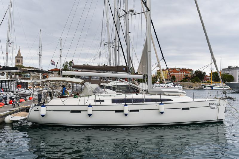 Book yachts online - sailboat - Bavaria Cruiser 46 - SIX BAG - rent