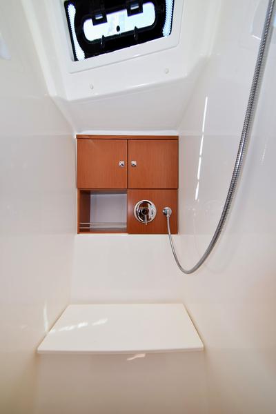 Book yachts online - sailboat - Bavaria Cruiser 46 - Baligot - rent
