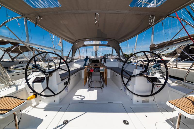 Book yachts online - sailboat - Oceanis 40.1 - Poseidon - rent