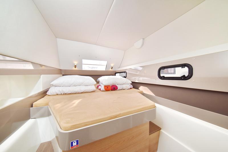 Book yachts online - catamaran - Bali 4.1 - Alinator III - rent