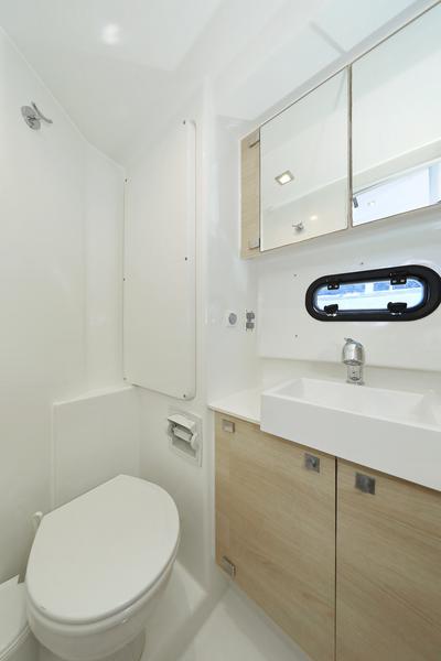Book yachts online - catamaran - Bali 4.1 - Alinator III - rent