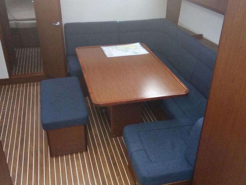 Book yachts online - sailboat - Bavaria Cruiser 46 Style - Elisa - rent