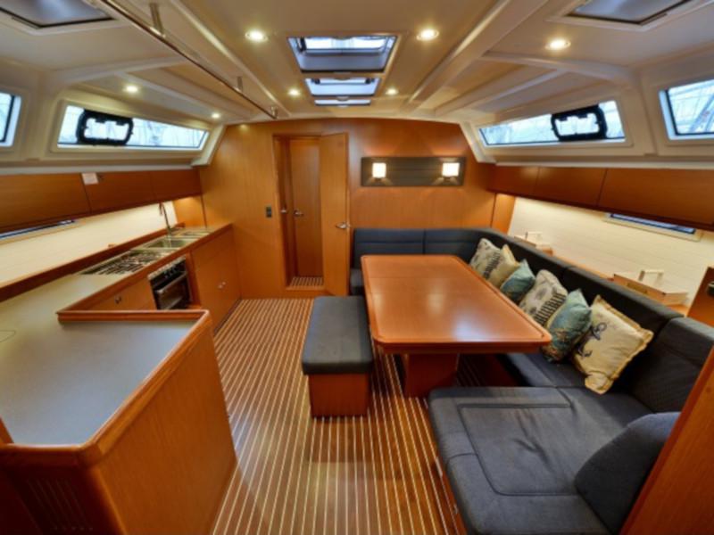 Book yachts online - sailboat - Bavaria Cruiser 46 - Mokoro - rent