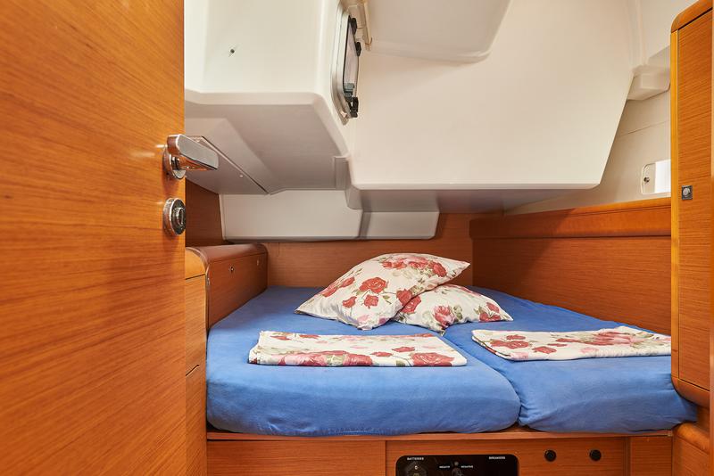 Book yachts online - sailboat - Sun Odyssey 509 - I.Q. - rent